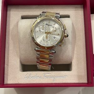 Salvatore Ferragamo brand new men’s watch latest design never used